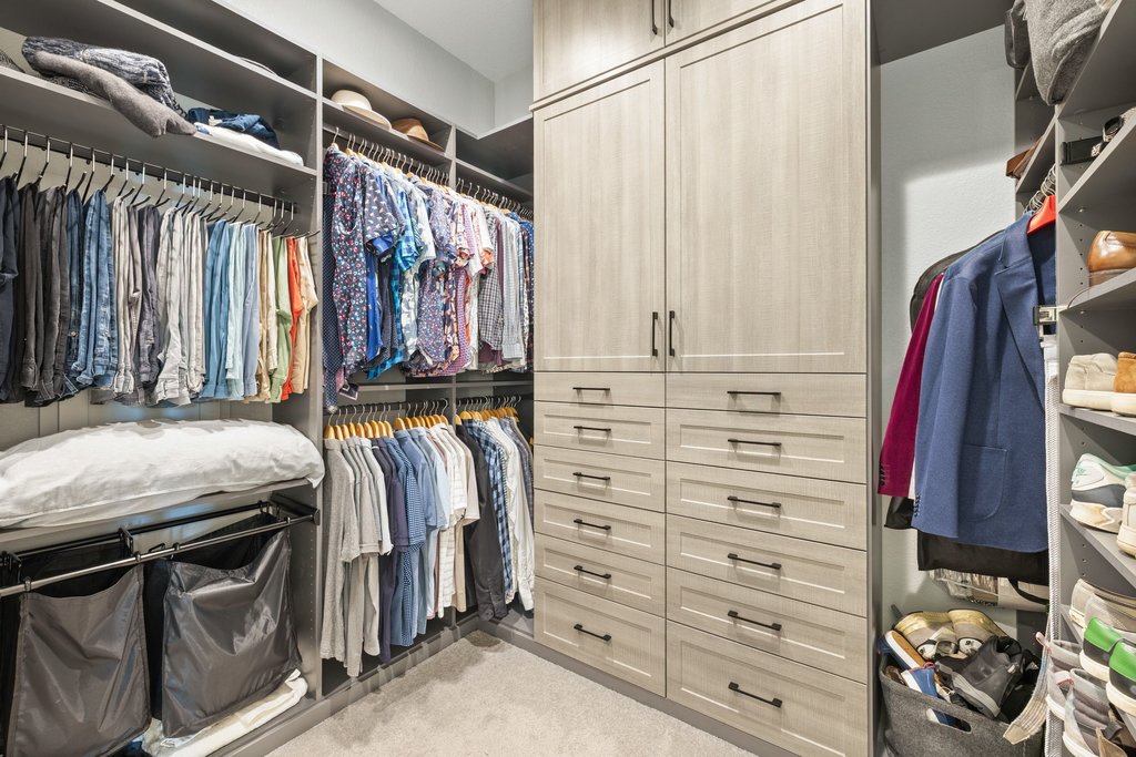 6900 Davenport Divide Road Austin, TX 78738 - Photo 20 of 40 Dual closets!