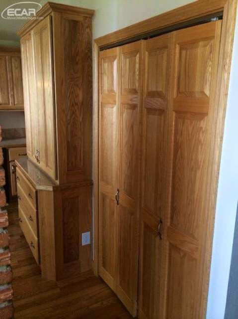 3338 Shannon Road Burton, MI 48529 - Photo 8 of 27 20444566-7.JPG