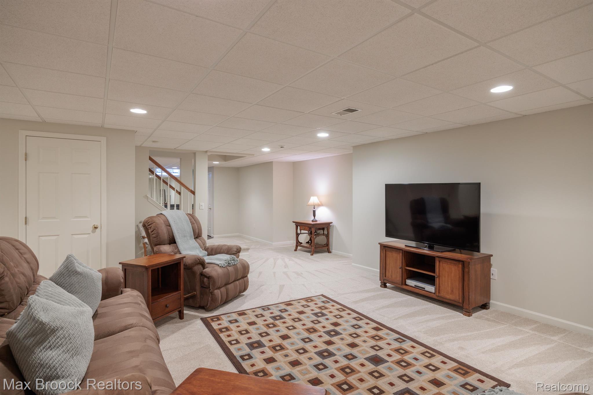 5744 Kirkridge Trail Rochester, MI 48306 - Photo 44 of 60 Gallery Image 44