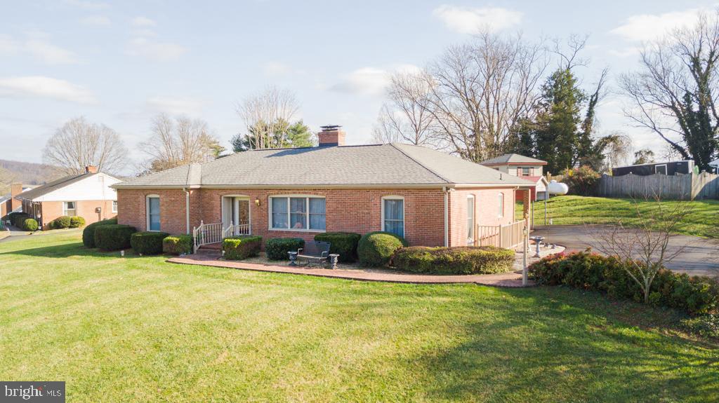 137 Red Hill Road Orange, VA 22960 - Photo 2 of 105 Exterior Front