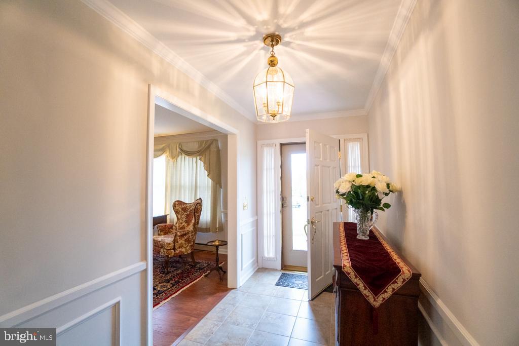 137 Red Hill Road Orange, VA 22960 - Photo 14 of 105 Foyer