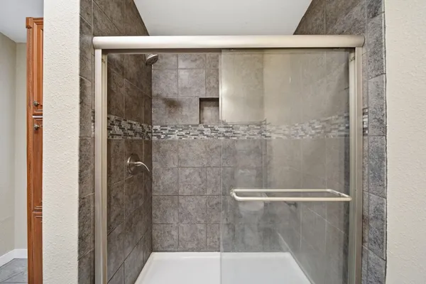 $400,000 | 6830 Paddock Lane, Jackson, MI 49201