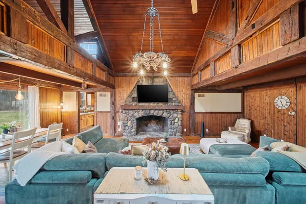 $400,000 | 6830 Paddock Lane, Jackson, MI 49201