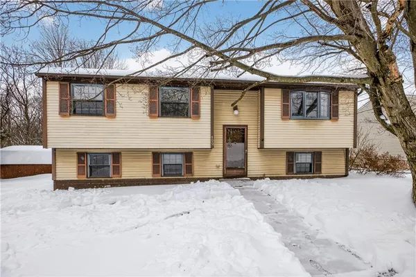 $215,000 | 300 Moon Ridge Circle, Freedom, PA 15042