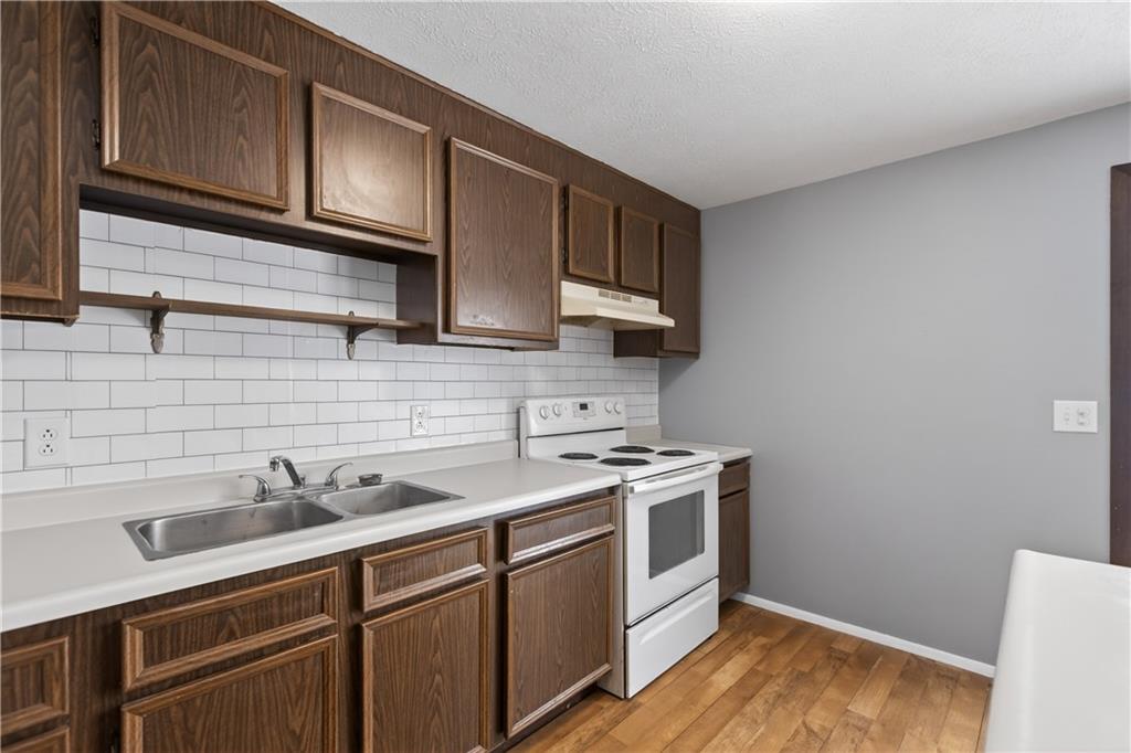 300 Moon Ridge Circle Freedom, PA 15042 - Photo 13 of 37