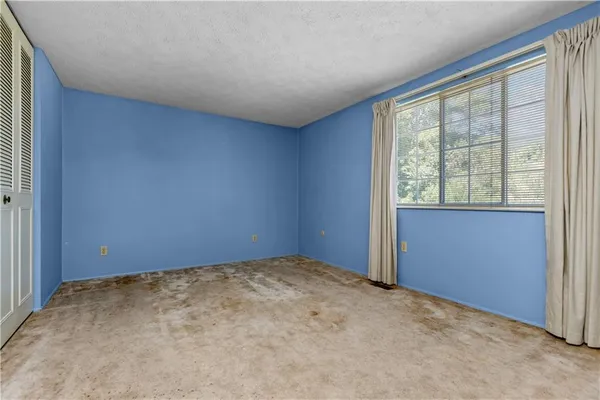 $215,000 | 300 Moon Ridge Circle, Freedom, PA 15042