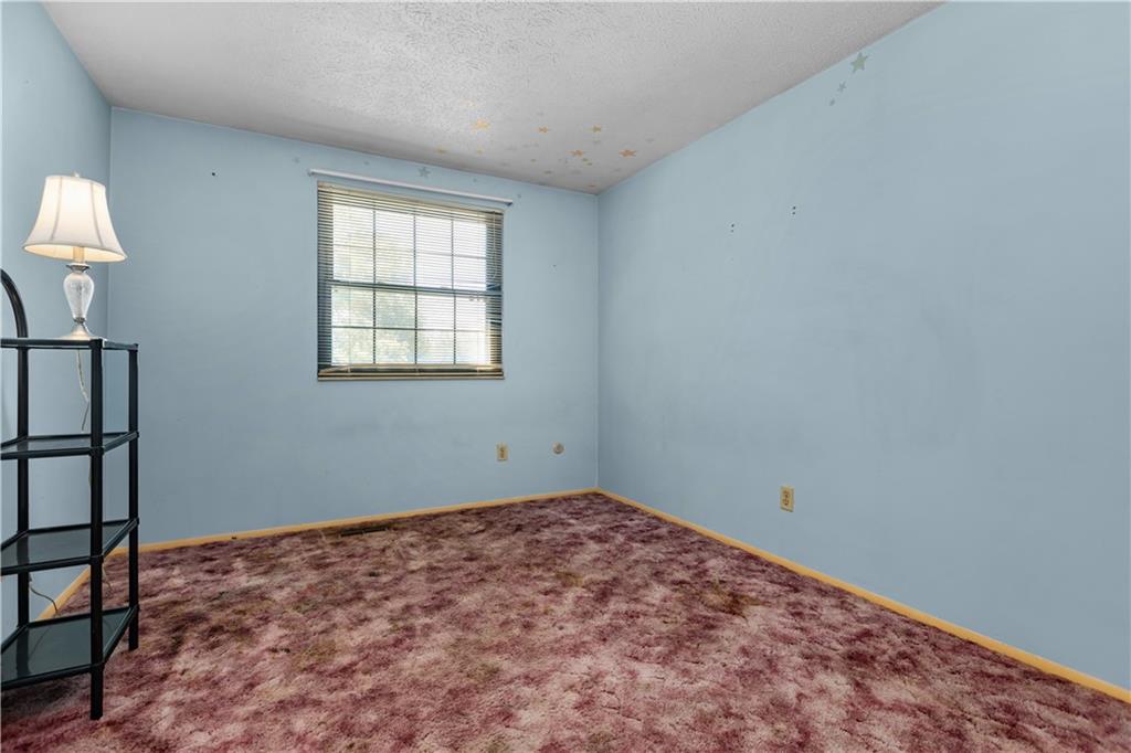 300 Moon Ridge Circle Freedom, PA 15042 - Photo 18 of 37