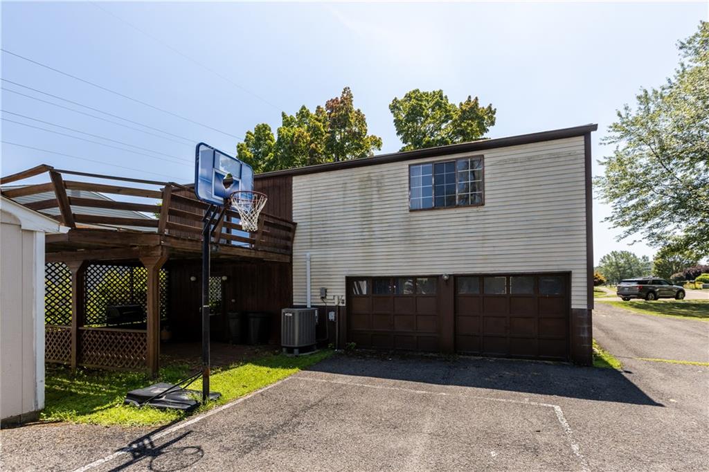 300 Moon Ridge Circle Freedom, PA 15042 - Photo 34 of 37