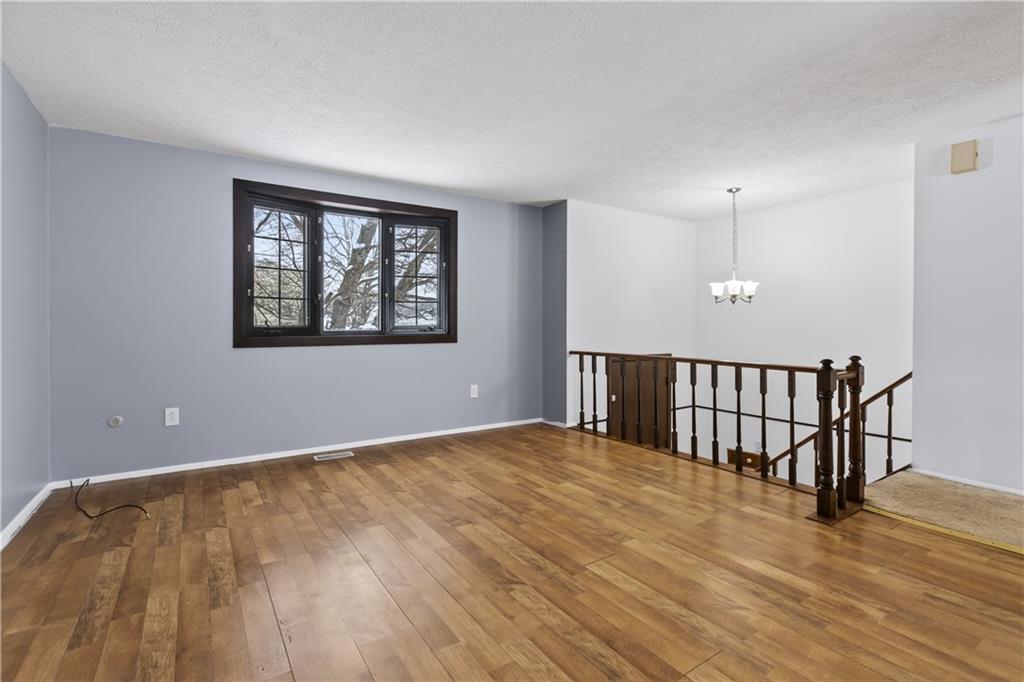 300 Moon Ridge Circle Freedom, PA 15042 - Photo 4 of 37