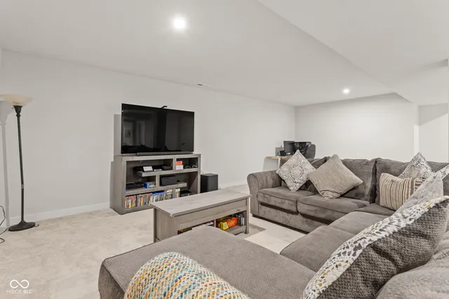 $3,750 | 569 Wilson Farm Drive, Fortville, IN 46040