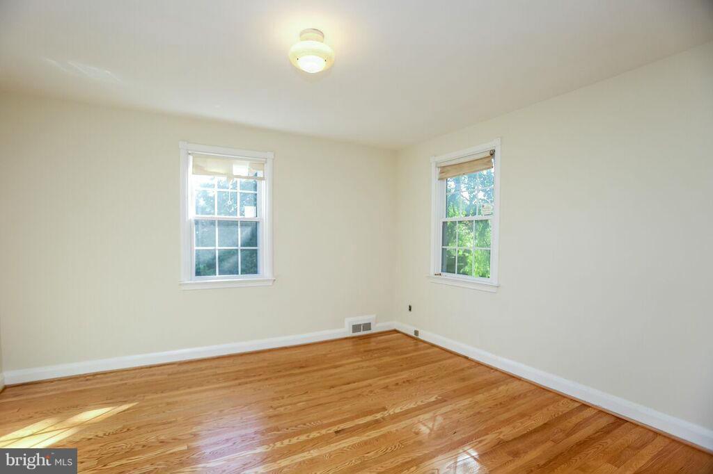 9 Tamworth Road Baltimore, MD 21210 - Photo 20 of 29 Bedroom