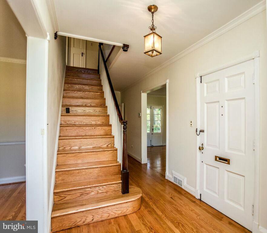 9 Tamworth Road Baltimore, MD 21210 - Photo 8 of 29 Interior (General)