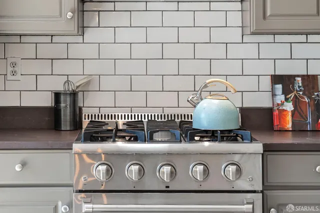 $899,000 | 471 29th Street, Unit A, San Francisco, CA 94131