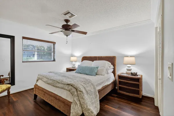 $5,000 | 318 Southeast 7th Avenue, Unit 3, Delray Beach, FL 33483