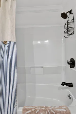 $5,000 | 318 Southeast 7th Avenue, Unit 3, Delray Beach, FL 33483