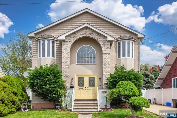 $6,500 | 12-31 Roosevelt Place, Fair Lawn, NJ 07410