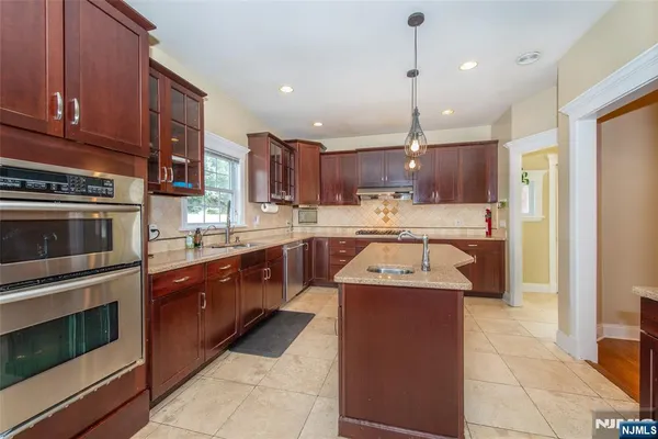 $6,500 | 12-31 Roosevelt Place, Fair Lawn, NJ 07410
