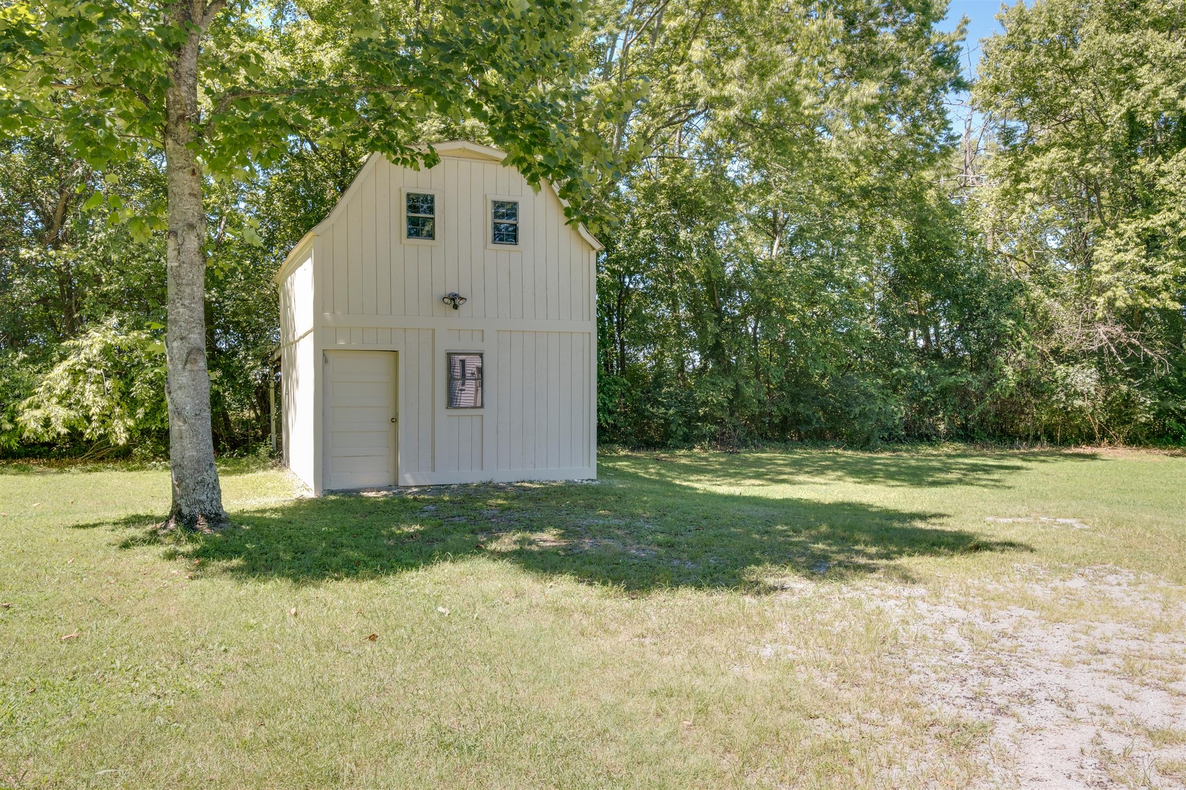 1917 Hunters Run Road Lewisburg, TN 37091 - Photo 16 of 25 Gallery Image 16