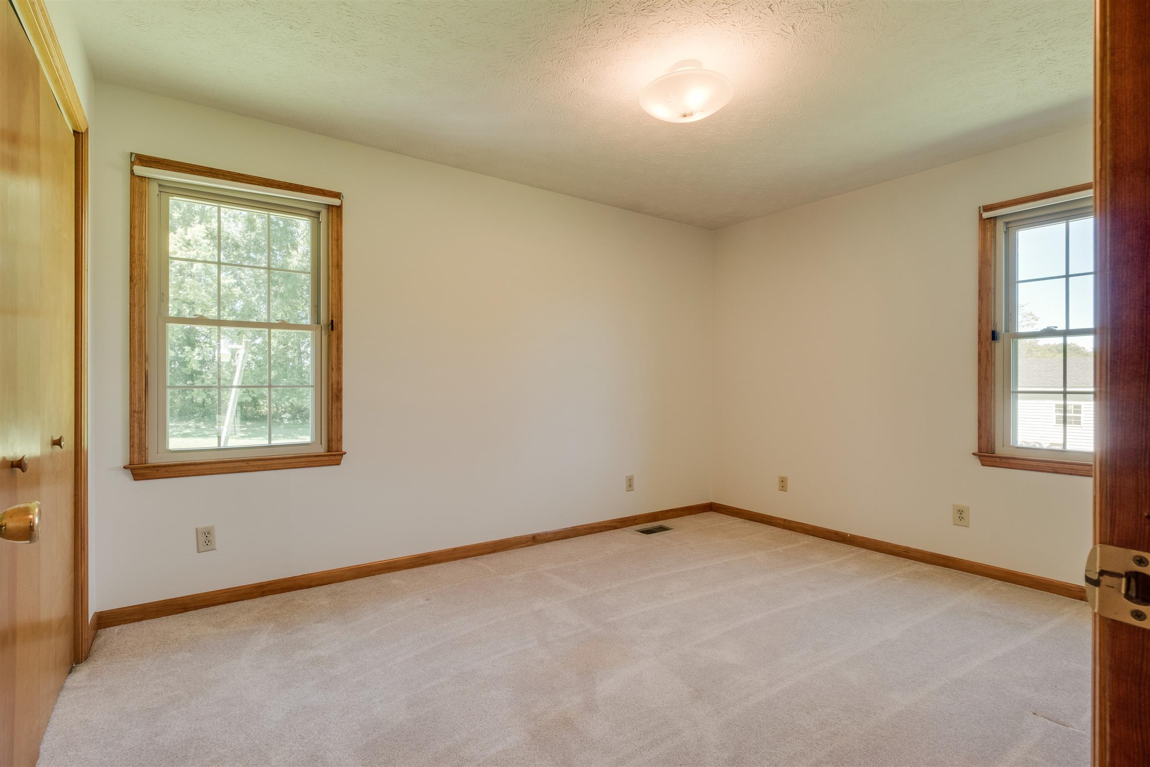 1917 Hunters Run Road Lewisburg, TN 37091 - Photo 8 of 25 Gallery Image 8