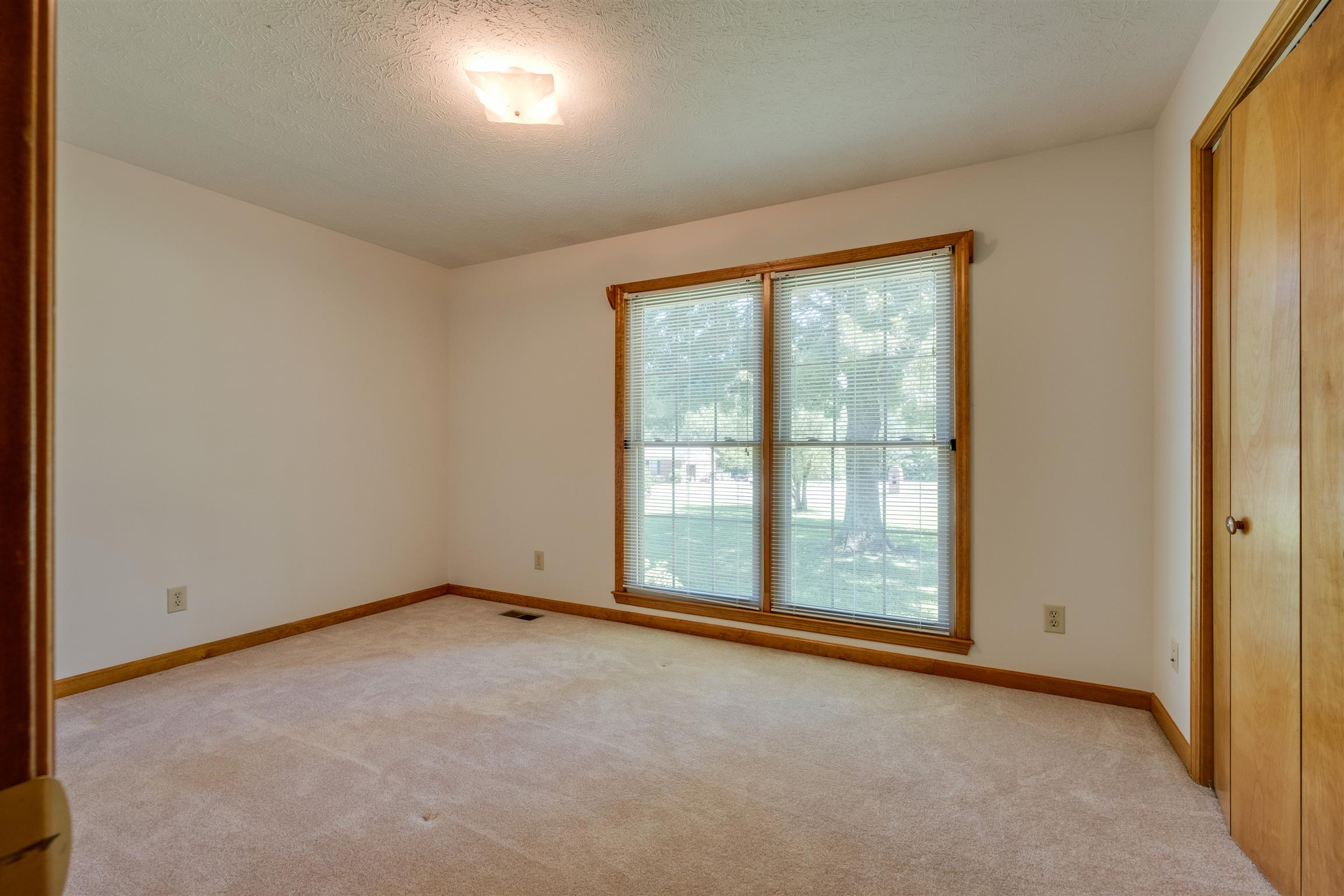 1917 Hunters Run Road Lewisburg, TN 37091 - Photo 10 of 25 Gallery Image 10