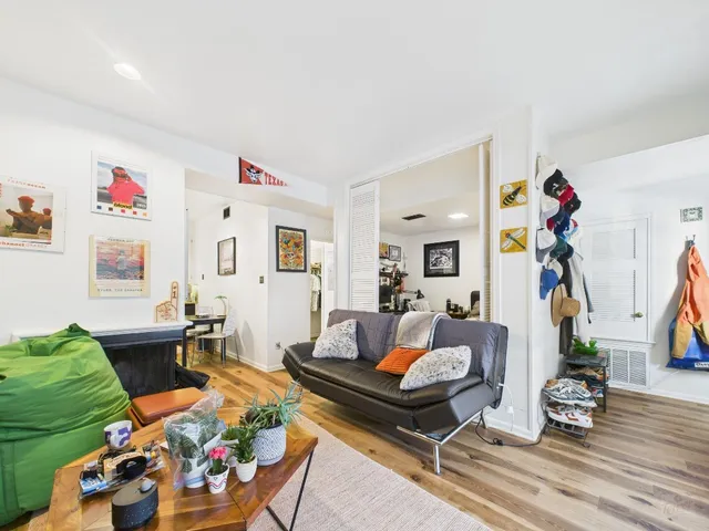 $1,370 | 2529 Rio Grande Street, Unit 24, Austin, TX 78705