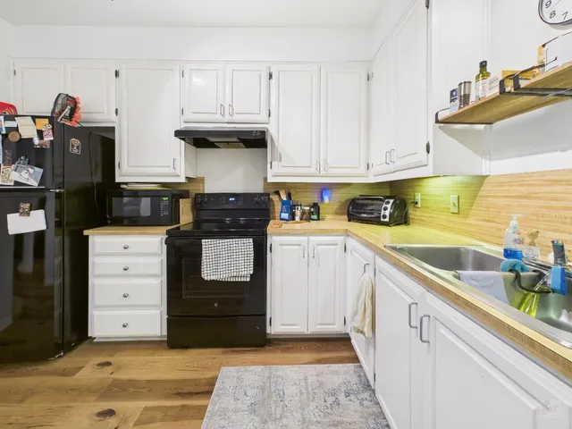 $1,370 | 2529 Rio Grande Street, Unit 24, Austin, TX 78705