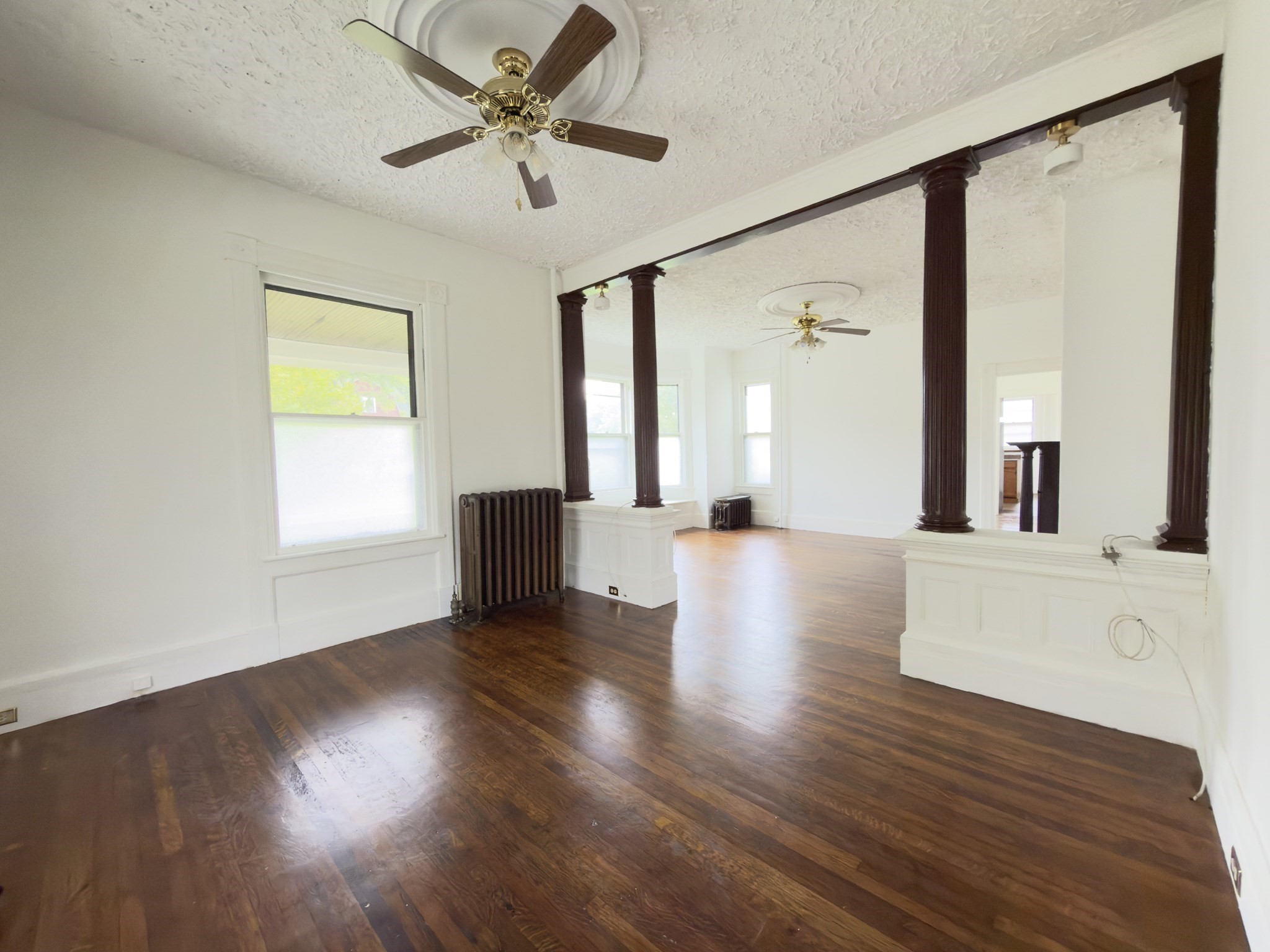 142 Thompson Street, Unit 1 Springfield, MA 01109 - Photo 3 of 15 Gallery Image 3