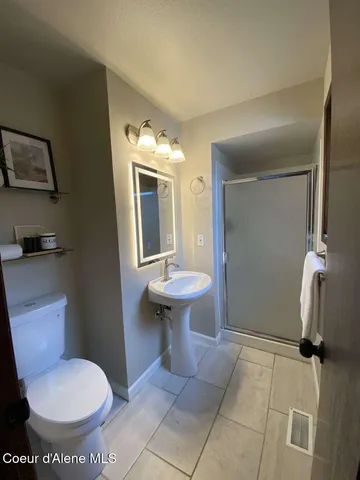 $624,900 | 27603 North Cottonwood Road, Chattaroy, WA 99003