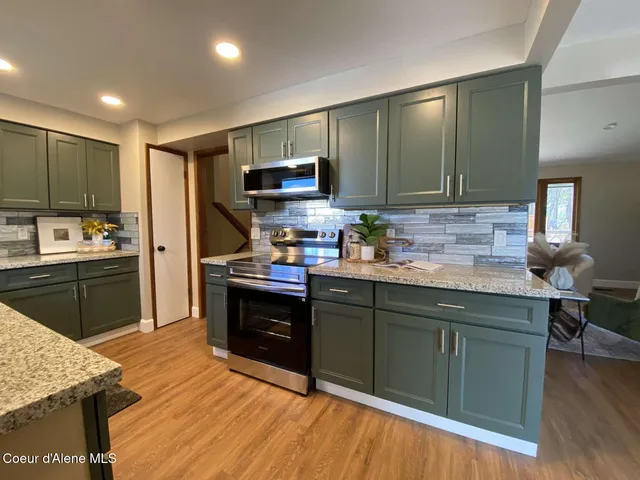 $624,900 | 27603 North Cottonwood Road, Chattaroy, WA 99003