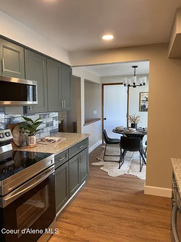 $624,900 | 27603 North Cottonwood Road, Chattaroy, WA 99003