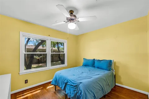 $285,000 | 115 Whiting Avenue, Galveston, TX 77550