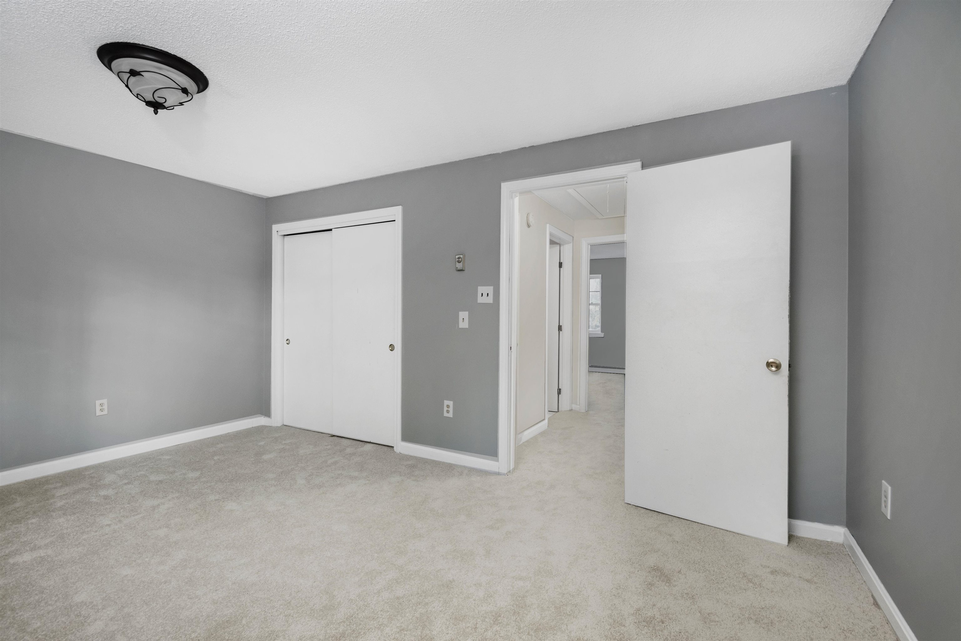 7 Daniel Plummer Road, Unit D Goffstown, NH 03045 - Photo 15 of 27