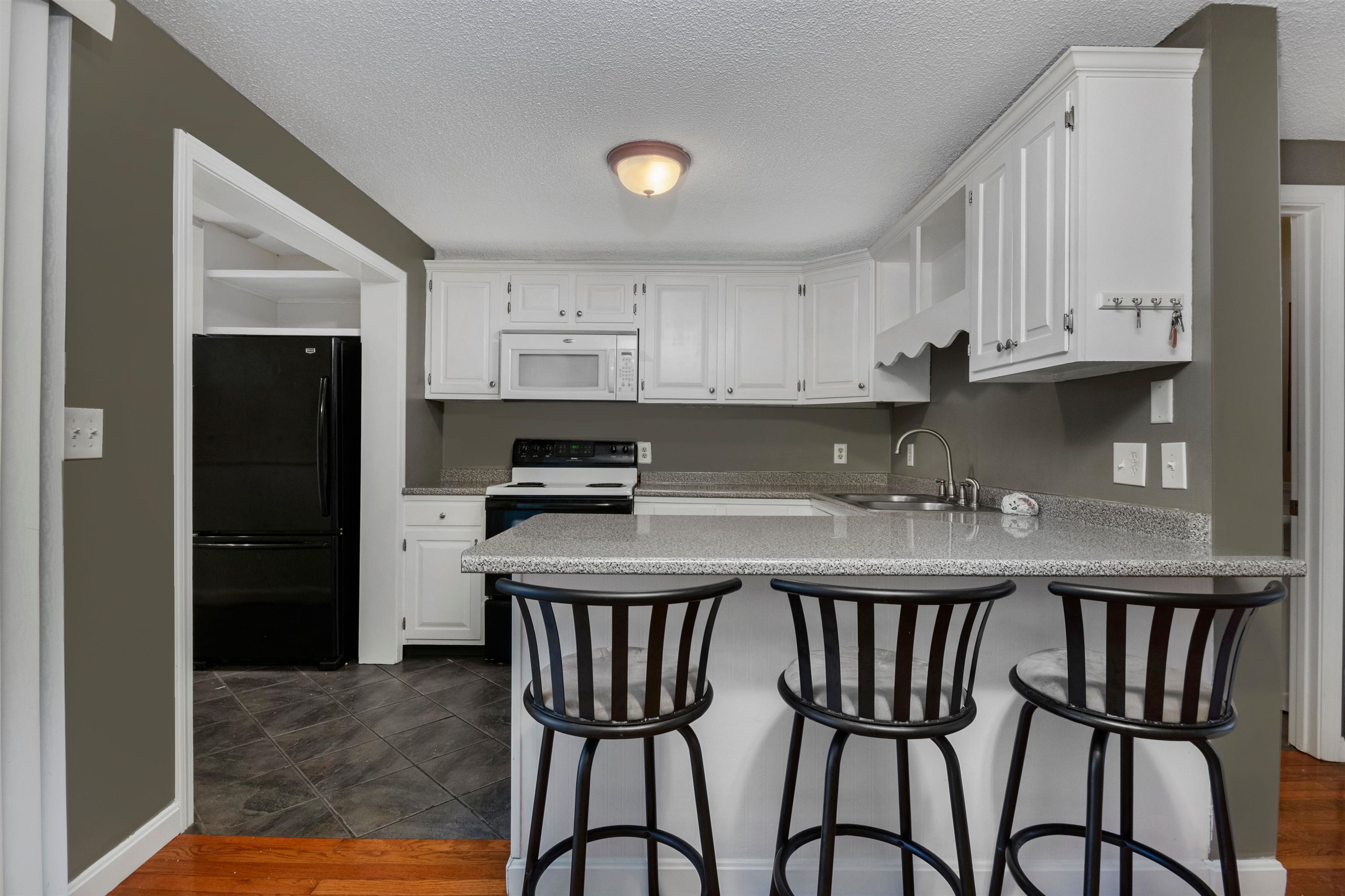 7 Daniel Plummer Road, Unit D Goffstown, NH 03045 - Photo 27 of 27