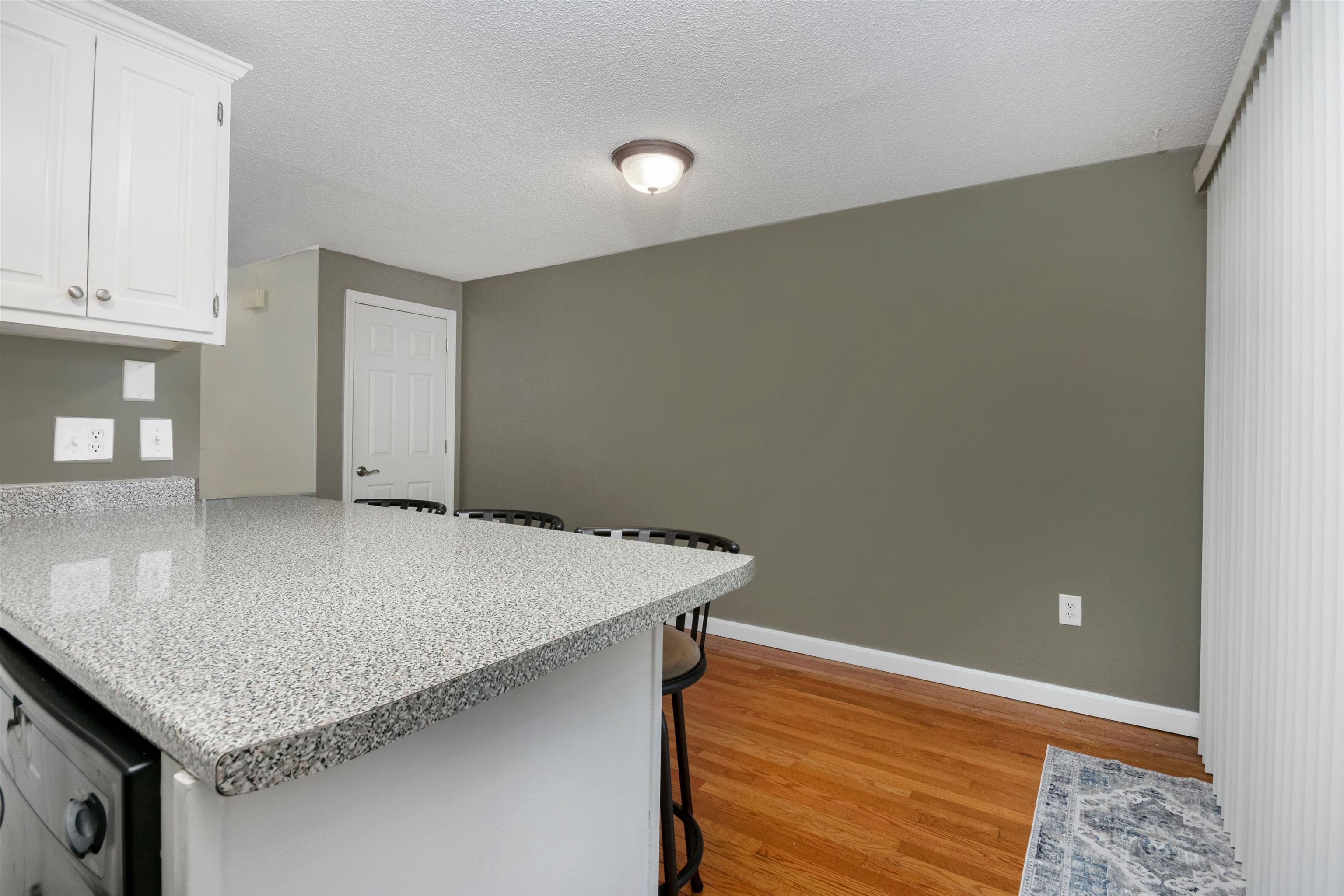 7 Daniel Plummer Road, Unit D Goffstown, NH 03045 - Photo 7 of 27