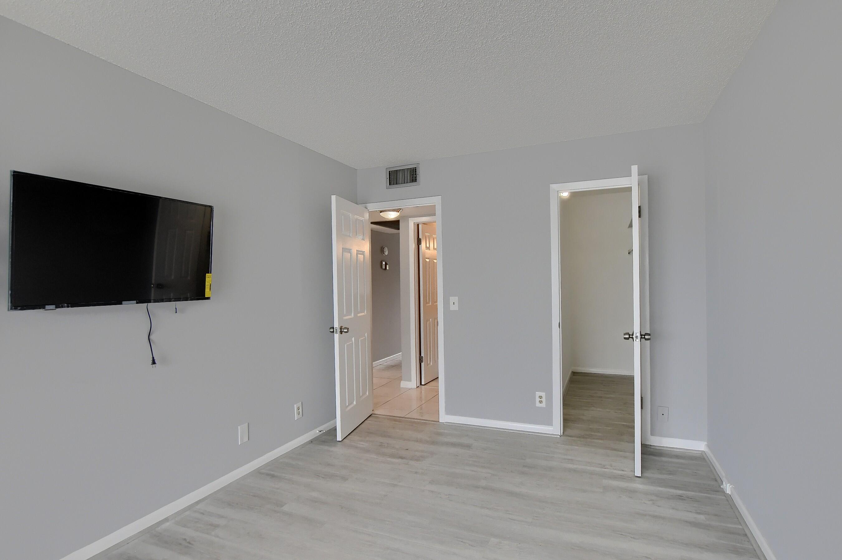 3069 Exeter, Unit 3069 Boca Raton, FL 33434 - Photo 17 of 48 16_ebf_6830-hdr(5)