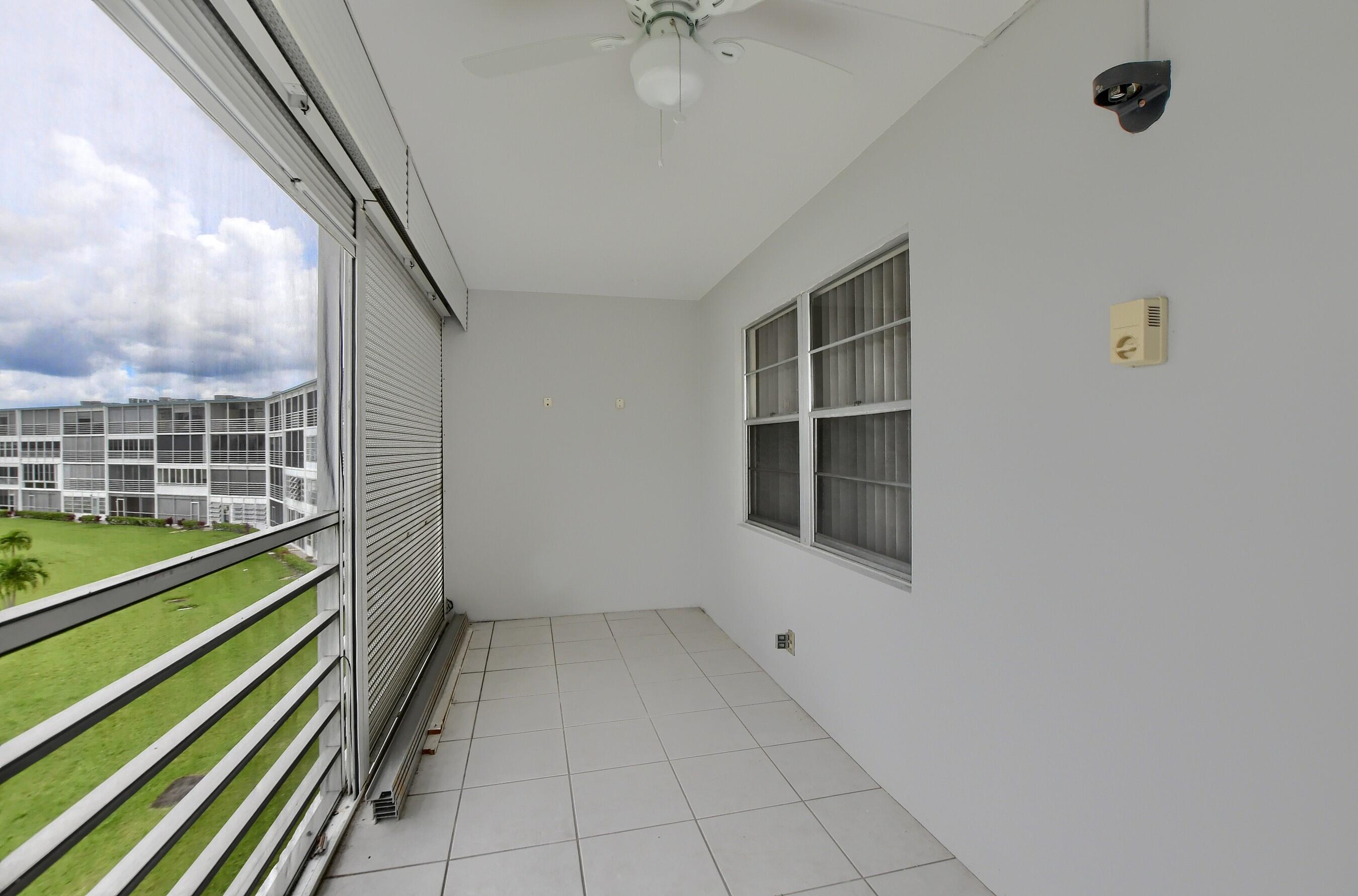 3069 Exeter, Unit 3069 Boca Raton, FL 33434 - Photo 19 of 48 18_ebf_6840-hdr(5)