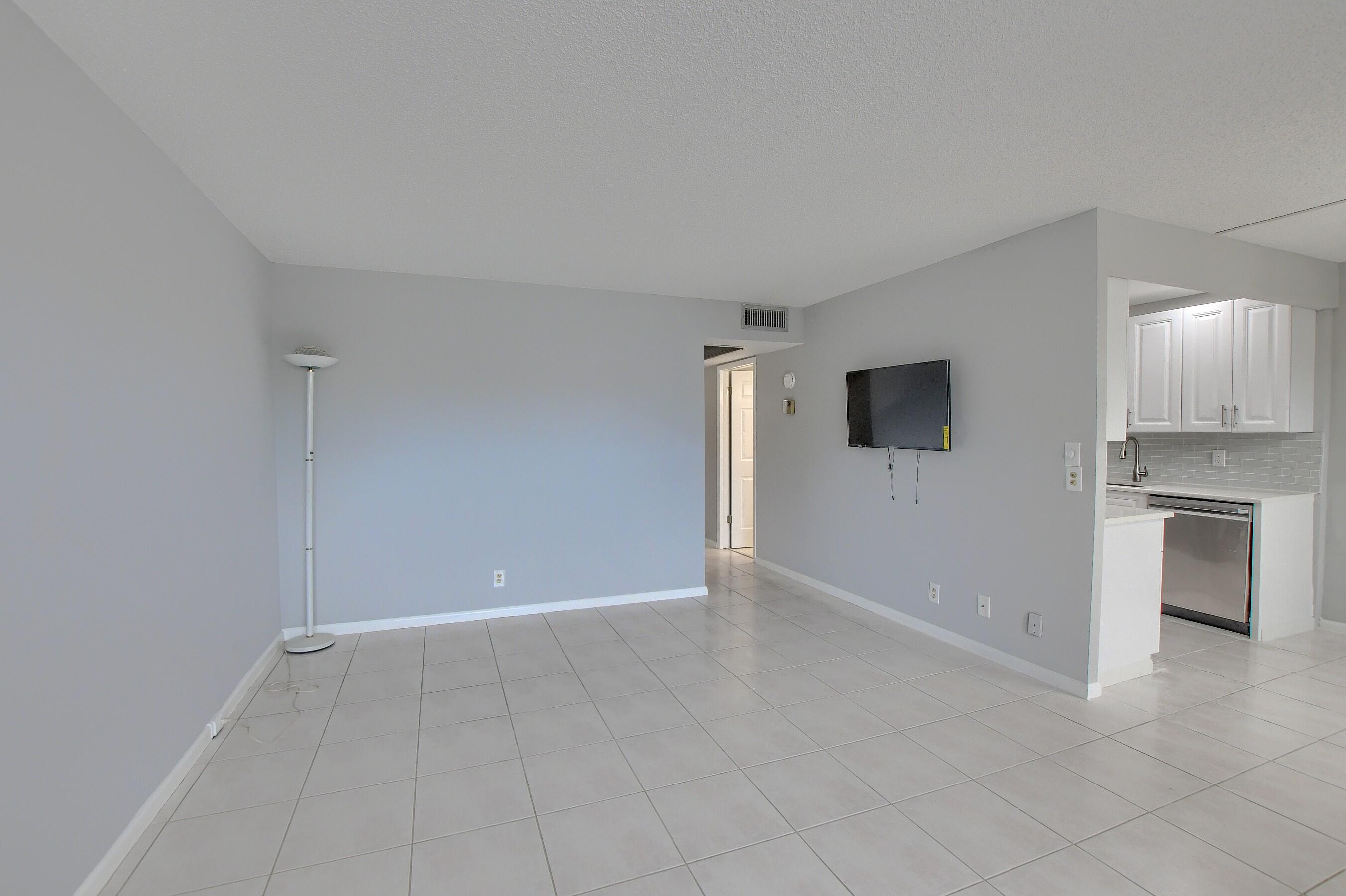 3069 Exeter, Unit 3069 Boca Raton, FL 33434 - Photo 5 of 48 04_ebf_6770-hdr(5)