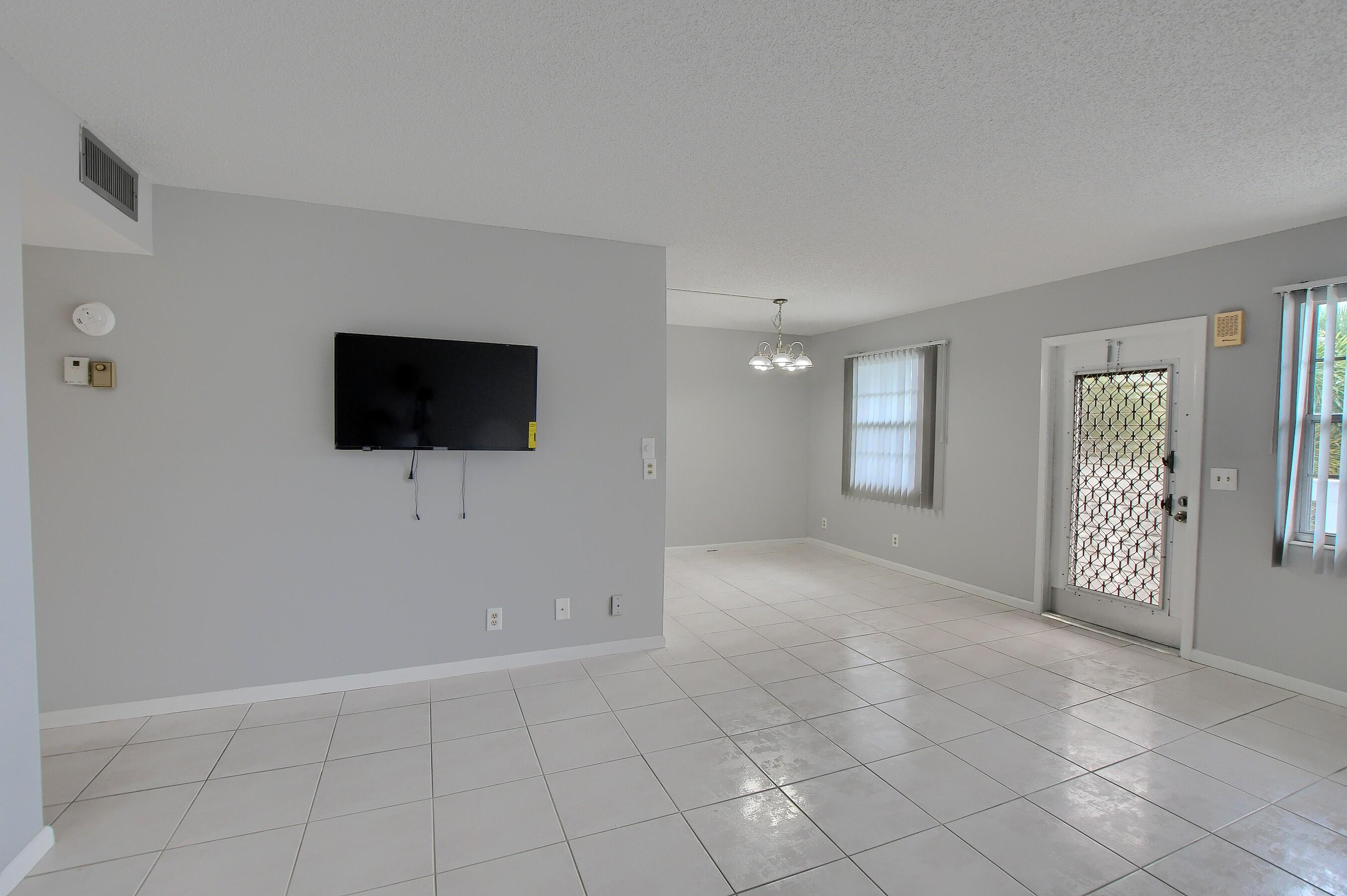 3069 Exeter, Unit 3069 Boca Raton, FL 33434 - Photo 6 of 48 05_ebf_6775-hdr(5)