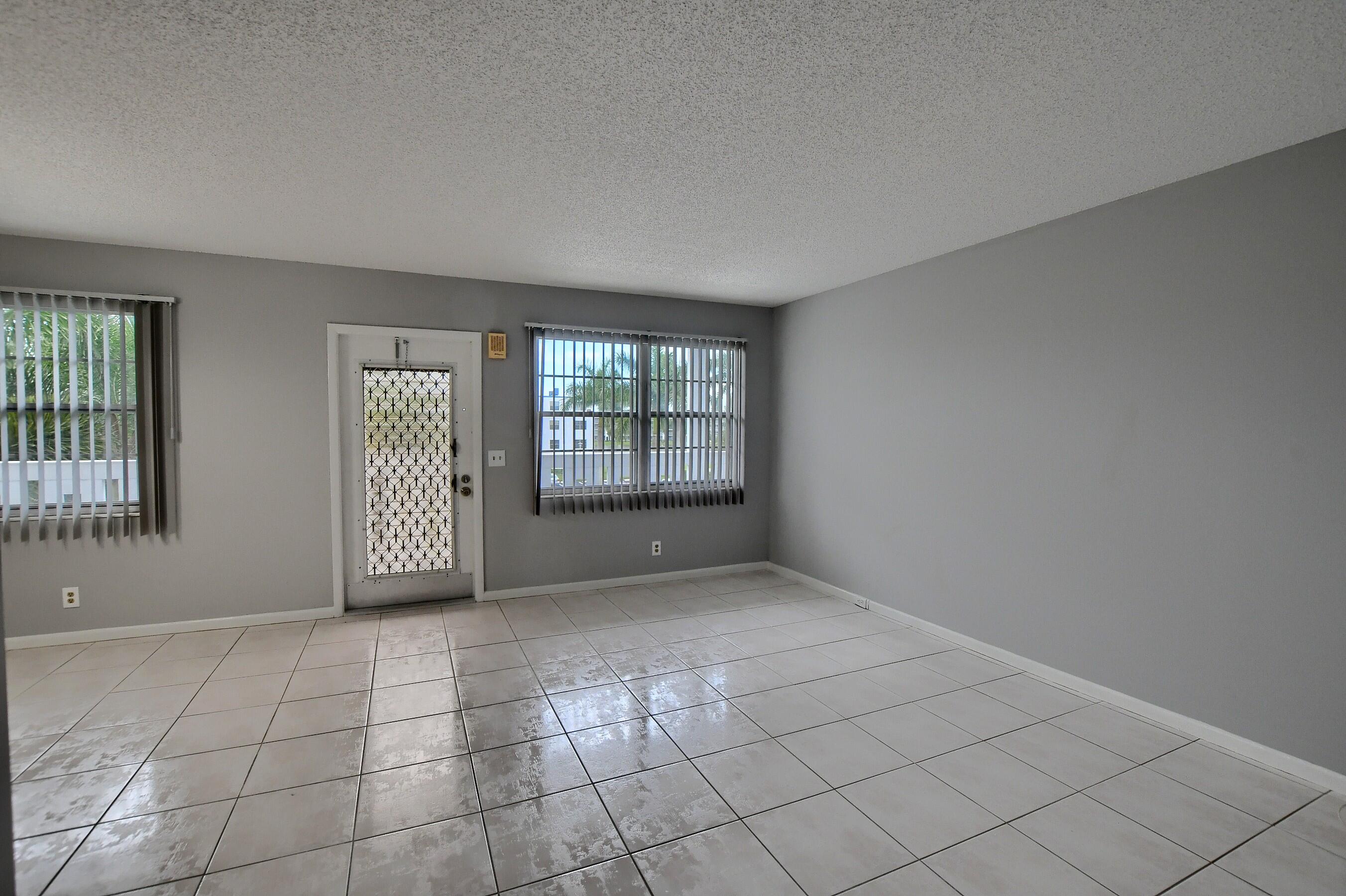 3069 Exeter, Unit 3069 Boca Raton, FL 33434 - Photo 7 of 48 06_ebf_6780-hdr(5)