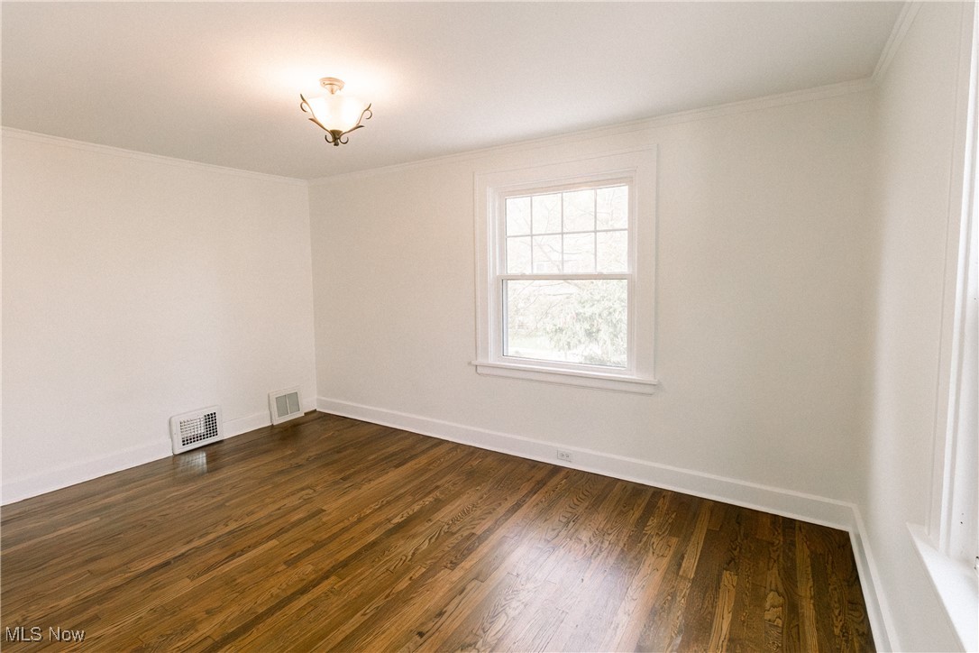 2653 Kingston Road Cleveland, OH 44118 - Photo 18 of 31 Gallery Image 18