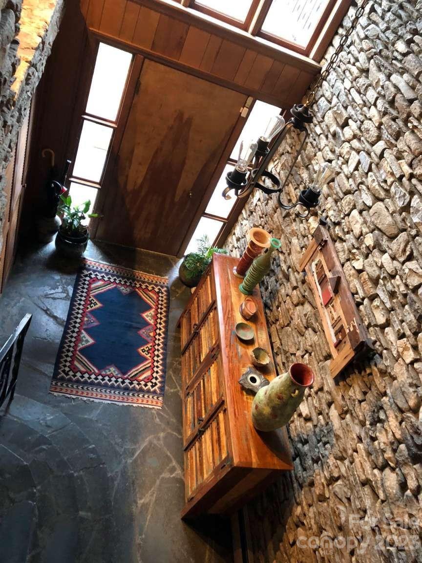15 Bent Tree Road Asheville, NC 28804 - Photo 6 of 45 Gallery Image 6