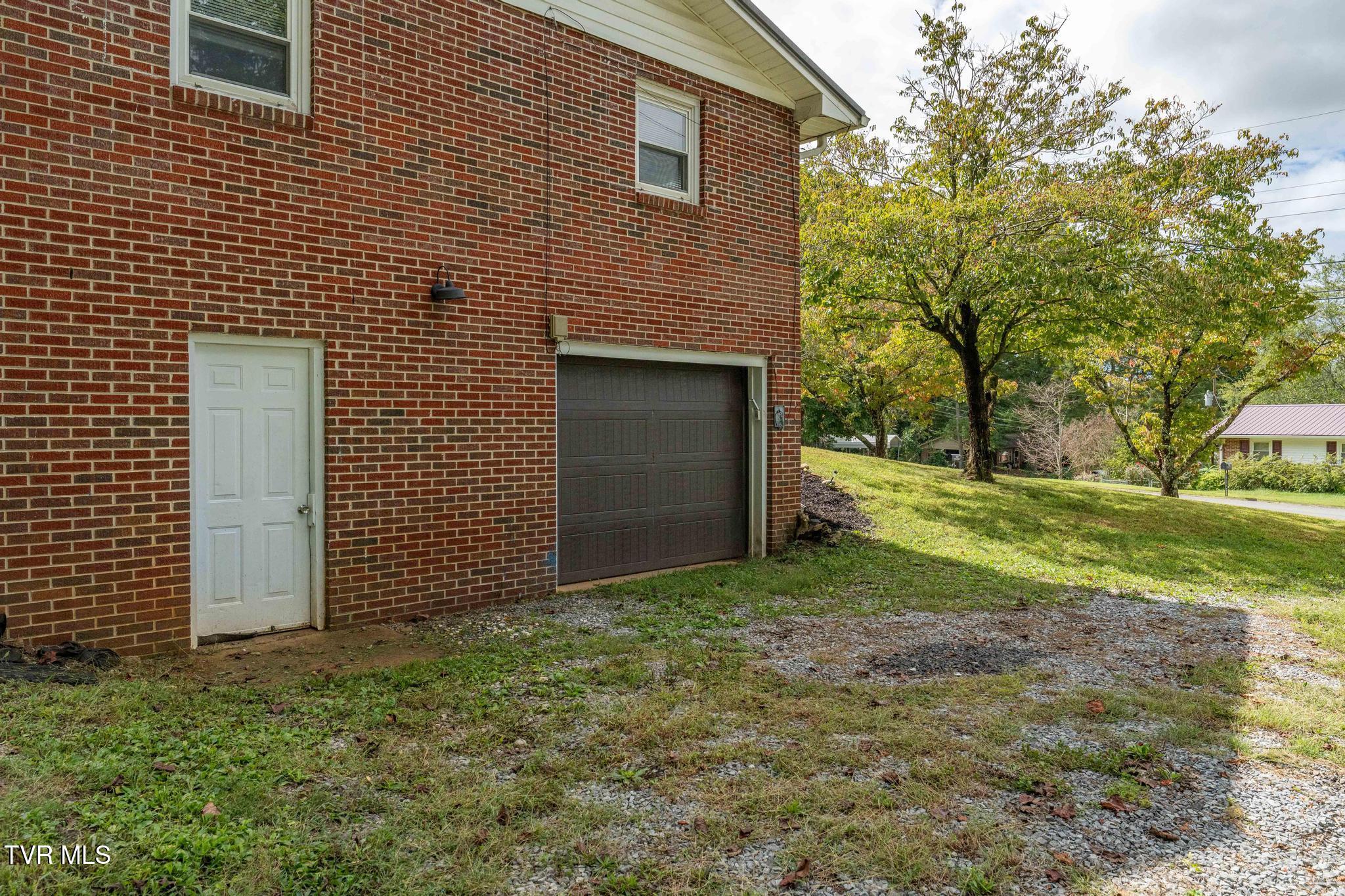 112 Evergreen Road, Unit 30 Jonesborough, TN 37659 - Photo 42 of 44 112 Evergreen Road (17 of 44)