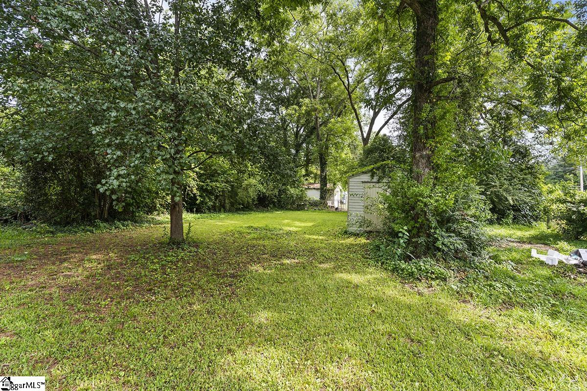 409 East Florida Street Clinton, SC 29325 - Photo 12 of 14
