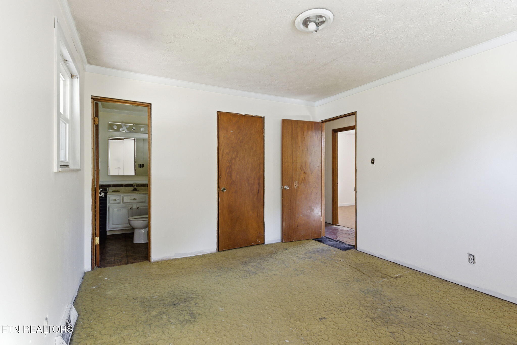 209 White Oak Lane Heiskell, TN 37754 - Photo 21 of 40 21-web-or-mls-IMG_9598