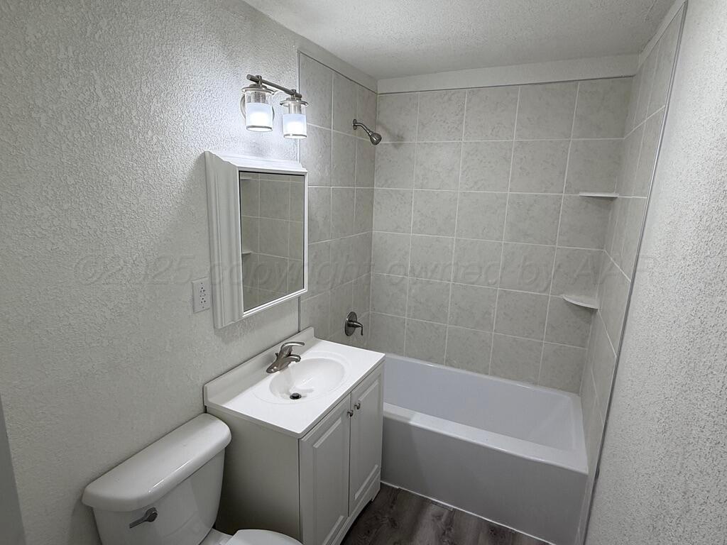 1019 Southwest 11th Avenue Amarillo, TX 79101 - Photo 7 of 8 Bathroom