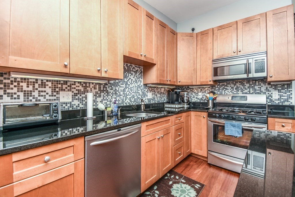 69 Gates Street, Unit 3 Boston, MA 02127 - Photo 11 of 36