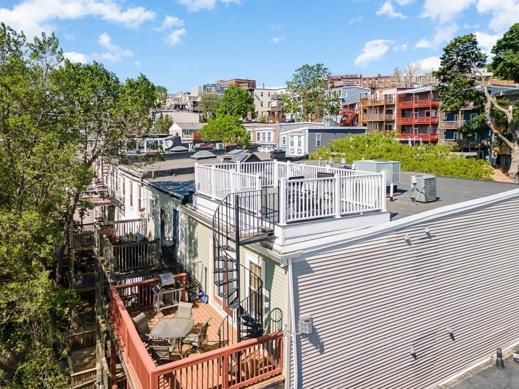 69 Gates Street, Unit 3 Boston, MA 02127 - Photo 4 of 36
