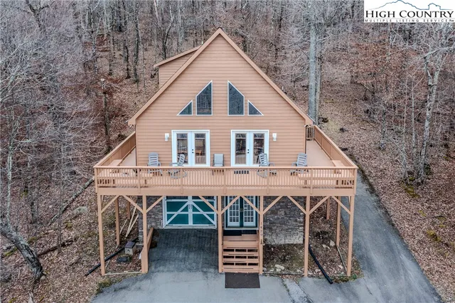 $645,000 | 1429 Beech Mountain Parkway, Beech Mountain, NC 28604