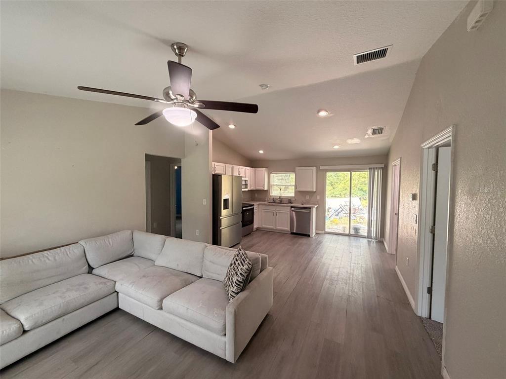 4281 Southwest 157th Court Ocala, FL 34481 - Photo 2 of 10