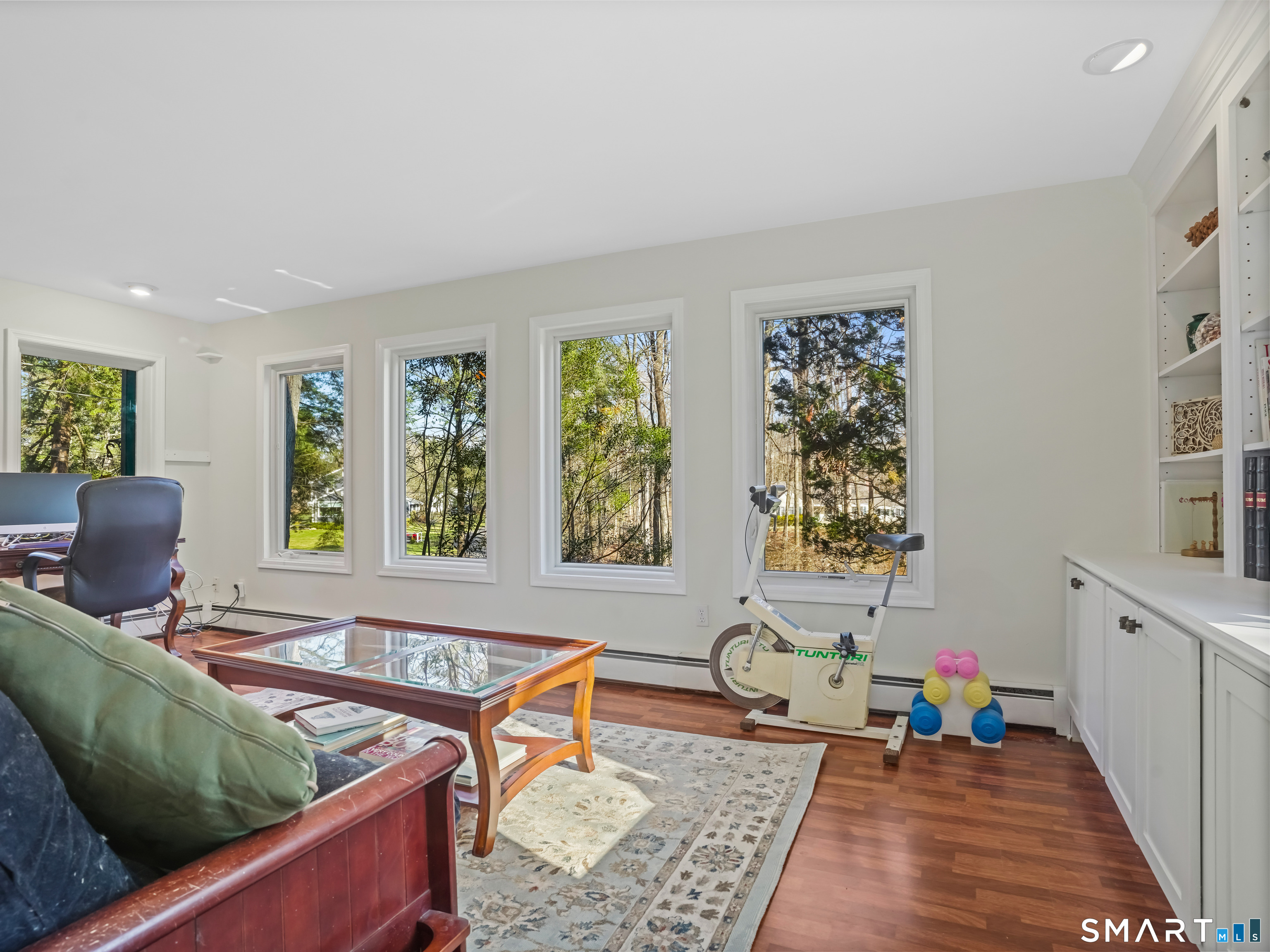 208 Cascade Road Stamford, CT 06903 - Photo 12 of 31 a living room with furniture and a window